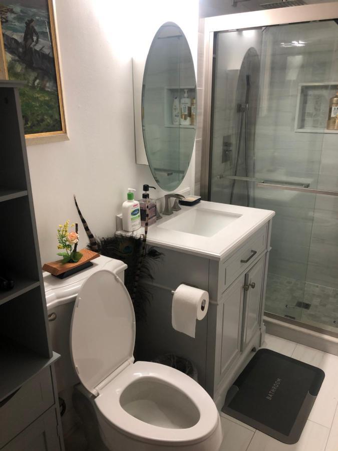 Private Room With Private Full Bathroom Chicago Exteriér fotografie